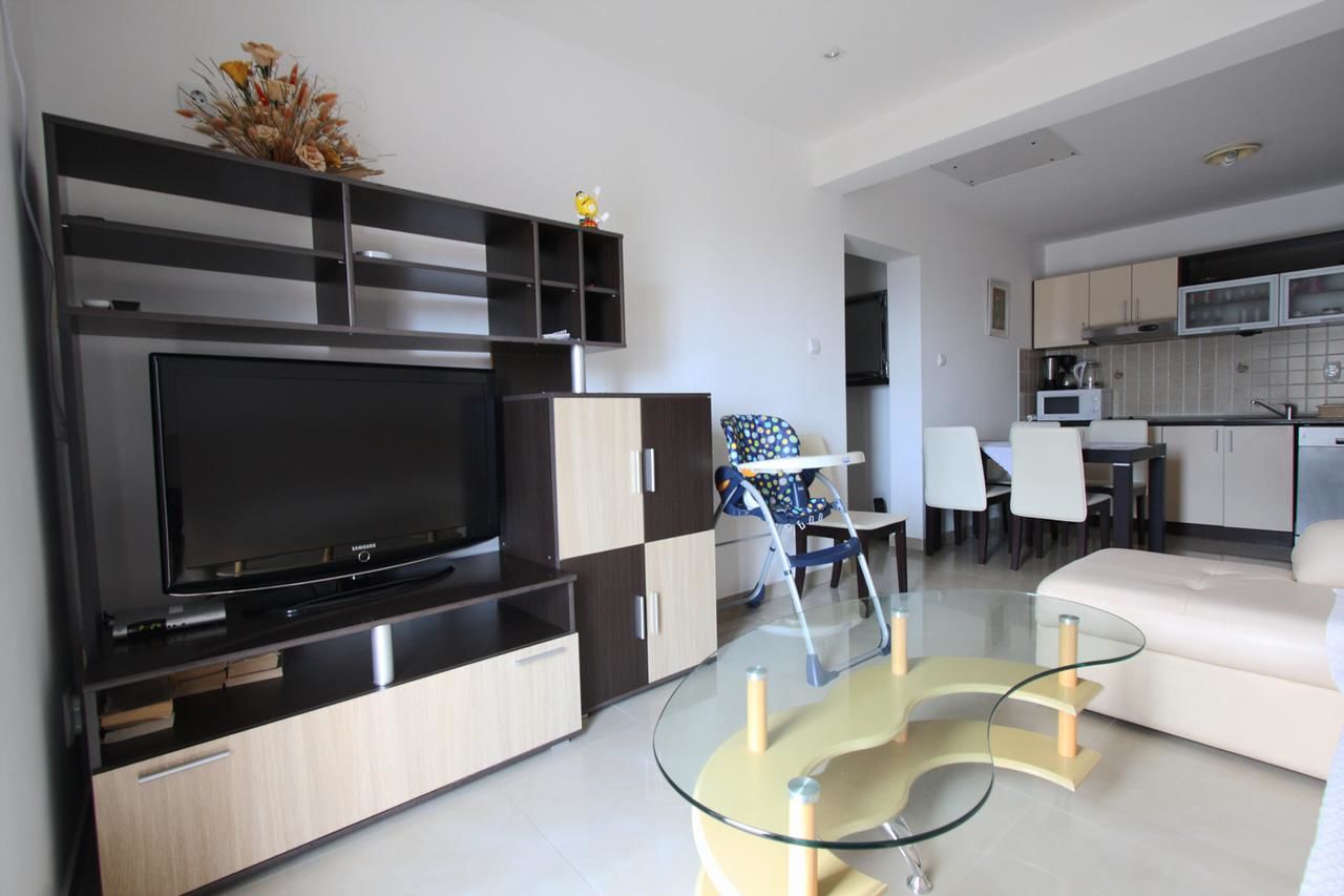 Проживание в семье Apartmani Irena Петровац-13