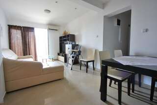 Проживание в семье Apartmani Irena Петровац Улучшенный люкс с видом на море-5