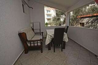 Проживание в семье Apartmani Irena Петровац Номер-студио с террасой-4