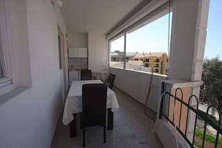 Проживание в семье Apartmani Irena Петровац Номер-студио с видом на море-4